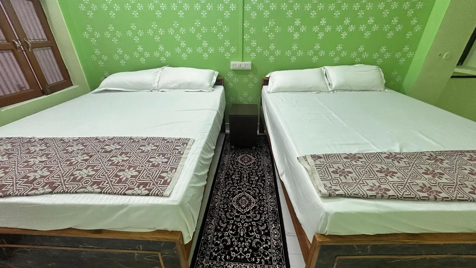 Sri Kashi Stay Varanasi 0*,  India